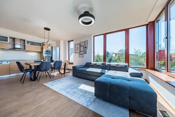 Prodej bytu 3+kk, Praha - Štěrboholy, Ústřední, 76 m2