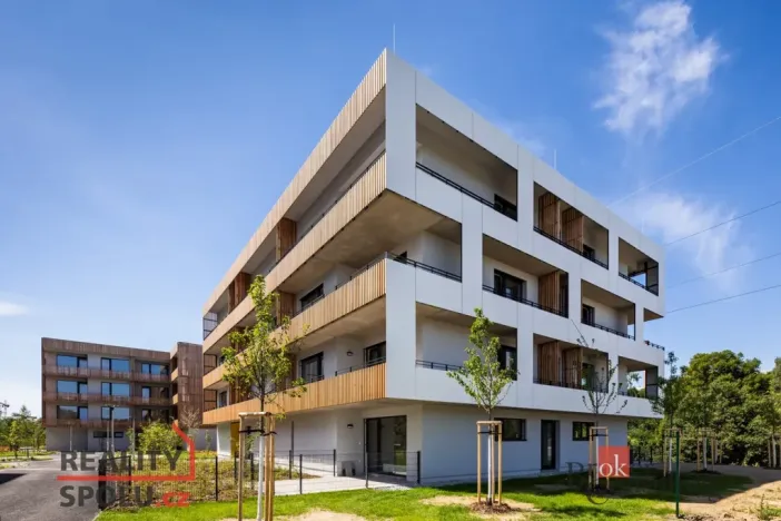 Pronájem bytu 1+kk, Plzeň - Východní Předměstí, Kartónová, 38 m2