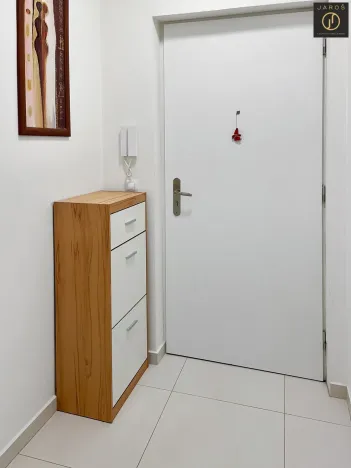 Pronájem bytu 1+kk, Praha - Libeň, Lihovarská, 25 m2