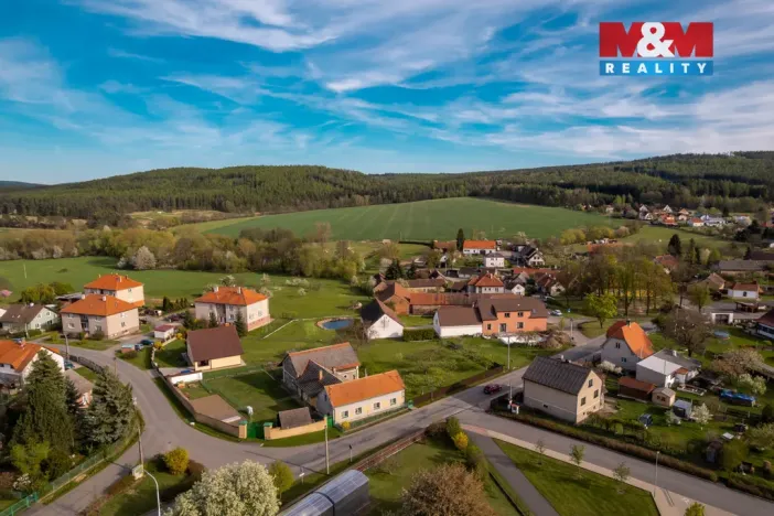 Prodej pozemku pro bydlení, Podluhy, 1040 m2