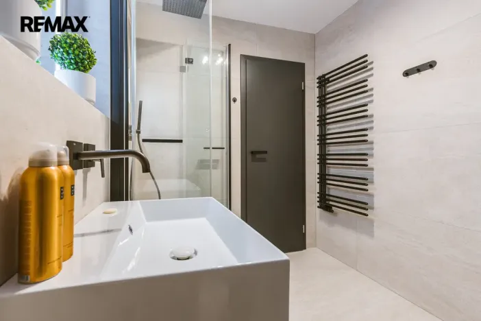 Pronájem bytu 1+kk, Praha - Břevnov, Zúžená, 37 m2