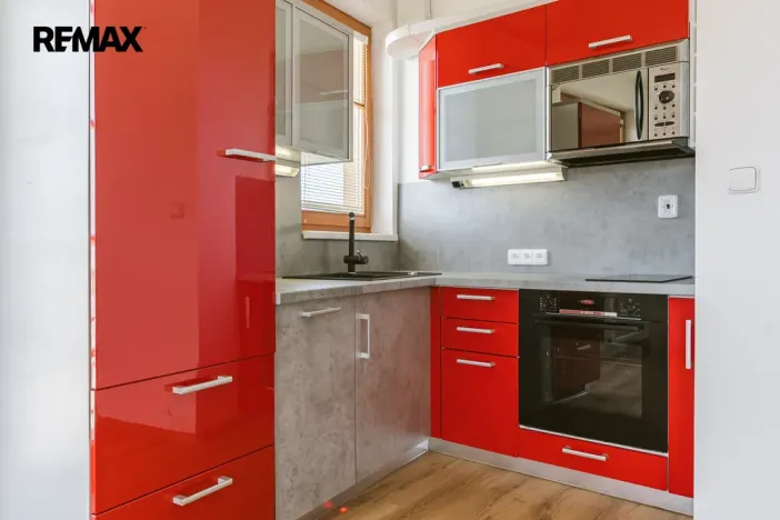 Pronájem bytu 1+kk, Praha - Břevnov, Zúžená, 37 m2