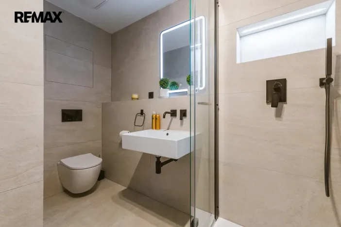 Pronájem bytu 1+kk, Praha - Břevnov, Zúžená, 37 m2