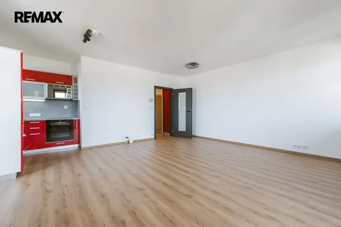 Pronájem bytu 1+kk, Praha - Břevnov, Zúžená, 37 m2
