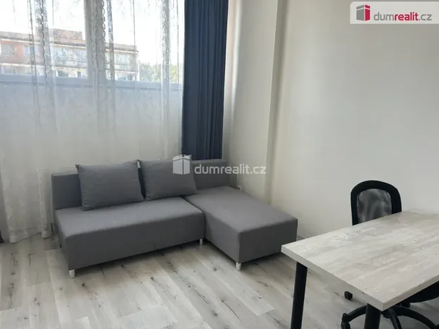 Prodej bytu 3+kk, Zruč nad Sázavou, náměstí Míru, 65 m2