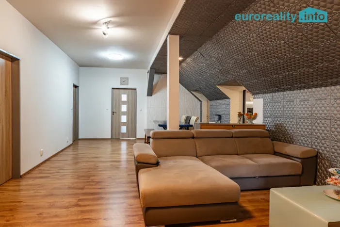 Prodej restaurace, Velká Hleďsebe, Havlíčkova, 229 m2