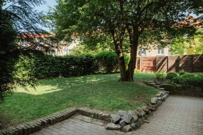 Pronájem bytu 2+kk, Praha - Kobylisy, Služská, 43 m2