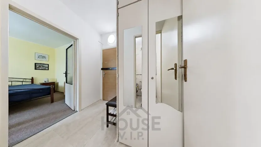 Prodej bytu 1+1, Praha - Háje, Matúškova, 30 m2