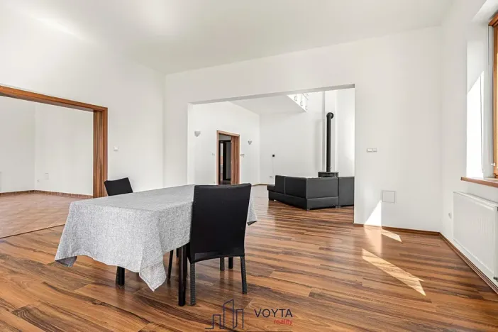 Prodej vily, Nová Role, 347 m2