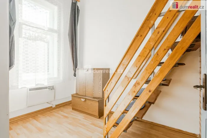 Pronájem bytu 2+1, Karlovy Vary, náměstí Dr. M. Horákové, 53 m2