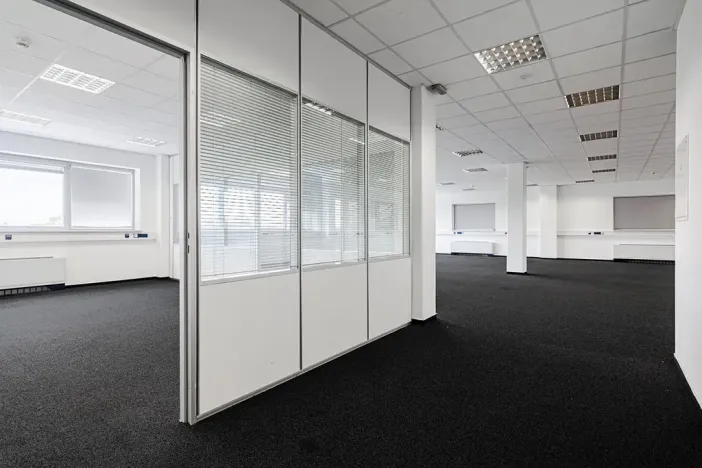 Pronájem kanceláře, Praha - Letňany, Veselská, 225 m2
