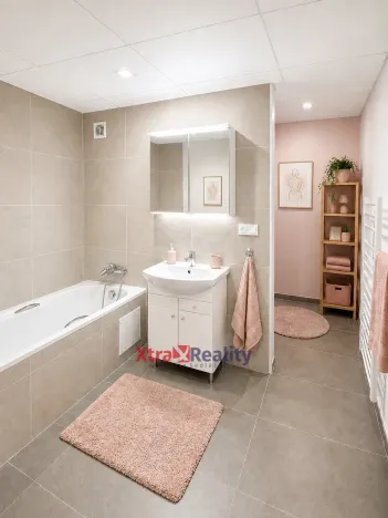 Prodej bytu 3+1, Teplice - Trnovany, Trnovanská, 71 m2
