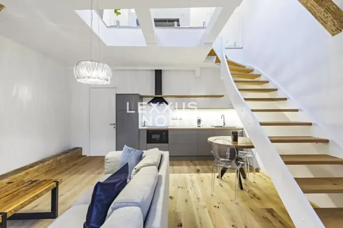 Pronájem bytu 2+kk, Praha - Staré Město, V kotcích, 70 m2