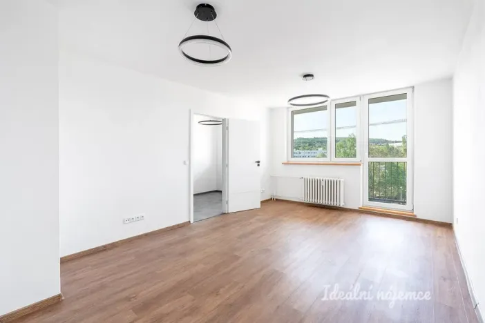 Pronájem bytu 3+1, Praha - Zbraslav, Ke Kamínce, 80 m2