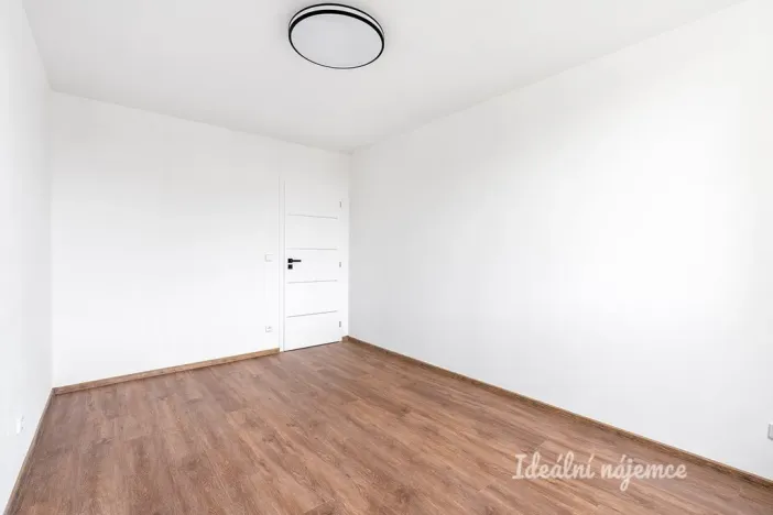 Pronájem bytu 3+1, Praha - Zbraslav, Ke Kamínce, 80 m2