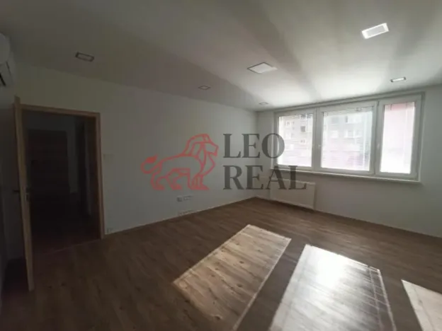 Prodej bytu 3+1, Hodonín, Jižní, 71 m2