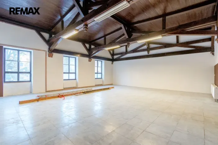 Pronájem obchodního prostoru, Hronov, Nádražní, 356 m2