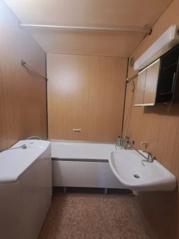 Pronájem bytu 3+1, Hradec Králové, třída Edvarda Beneše, 98 m2