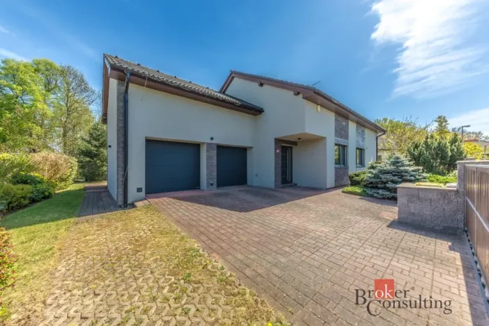 Prodej rodinného domu, Čelákovice - Sedlčánky, Matěje Koštíře, 220 m2