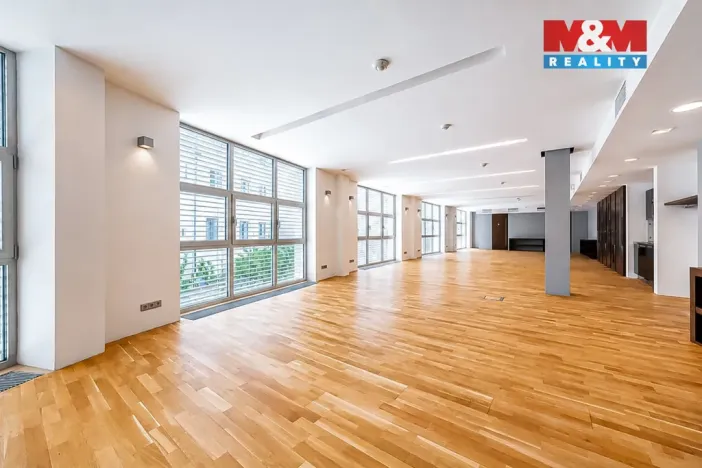 Pronájem kanceláře, Olomouc, Horní náměstí, 708 m2