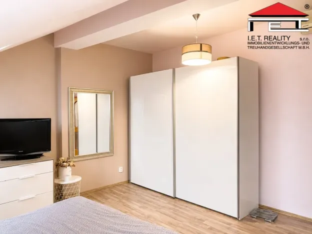 Pronájem bytu 3+kk, Brno, Orlí, 100 m2