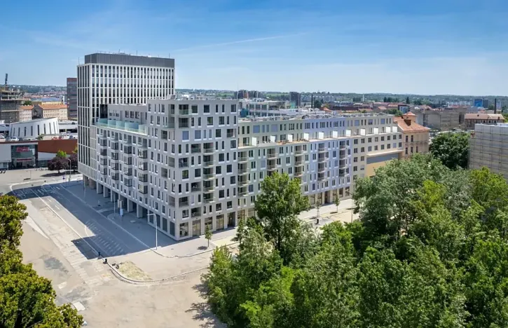 Pronájem garážového stání, Brno, Fuchsova, 14 m2
