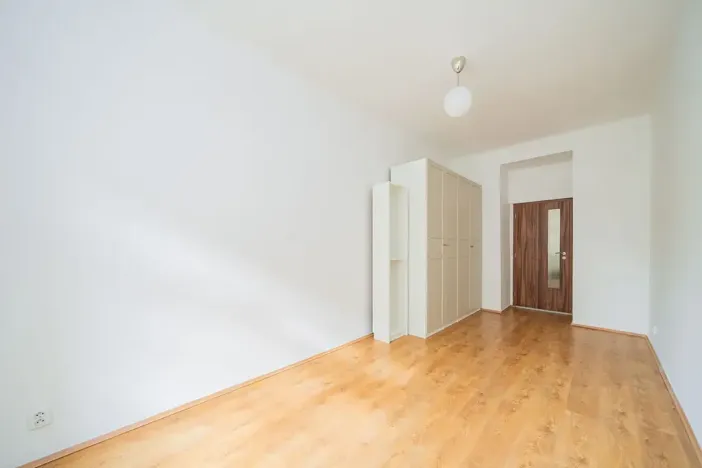 Pronájem bytu 2+kk, Praha - Vršovice, Vršovická, 48 m2