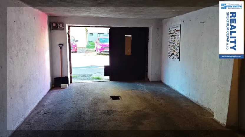 Pronájem garáže, České Budějovice, Klavíkova, 26 m2