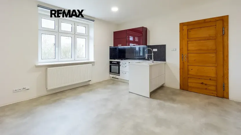 Pronájem bytu 2+kk, Žandov, Pod Dubovkou, 54 m2