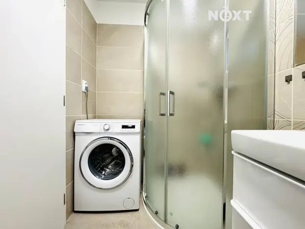 Pronájem bytu 1+kk, České Budějovice, Nádražní, 26 m2