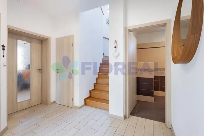 Prodej rodinného domu, Strančice, V Zátiší, 202 m2