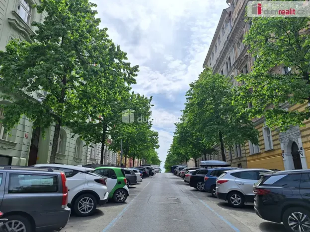 Pronájem bytu 3+kk, Praha, Chodská, 82 m2