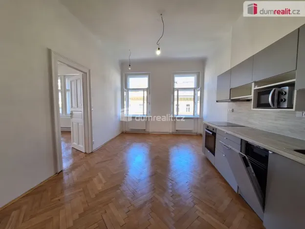 Pronájem bytu 3+kk, Praha, Chodská, 82 m2
