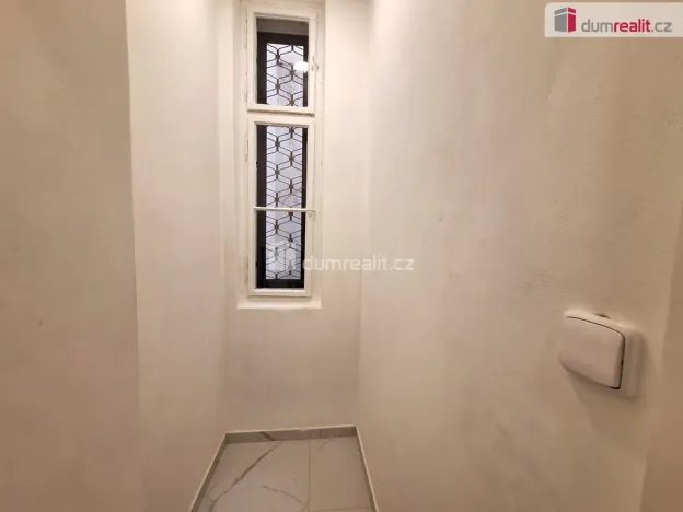 Pronájem bytu 3+kk, Praha, Chodská, 82 m2
