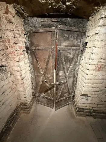 Pronájem obchodního prostoru, Praha - Nové Město, Rumunská, 200 m2