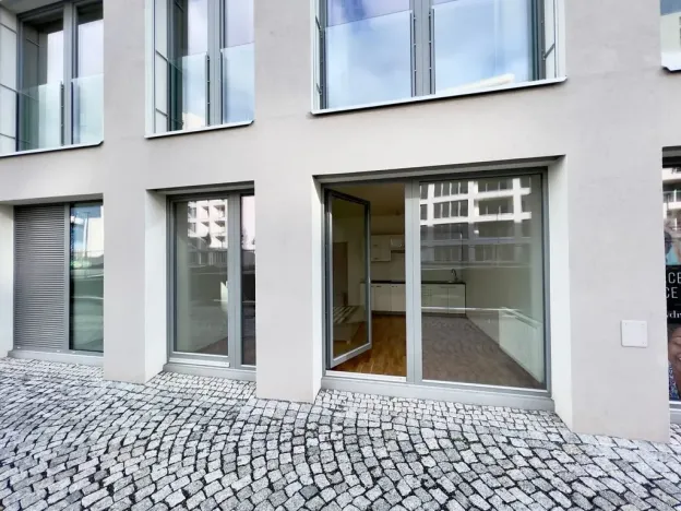 Pronájem bytu 1+kk, Praha - Karlín, Breitfeldova, 37 m2