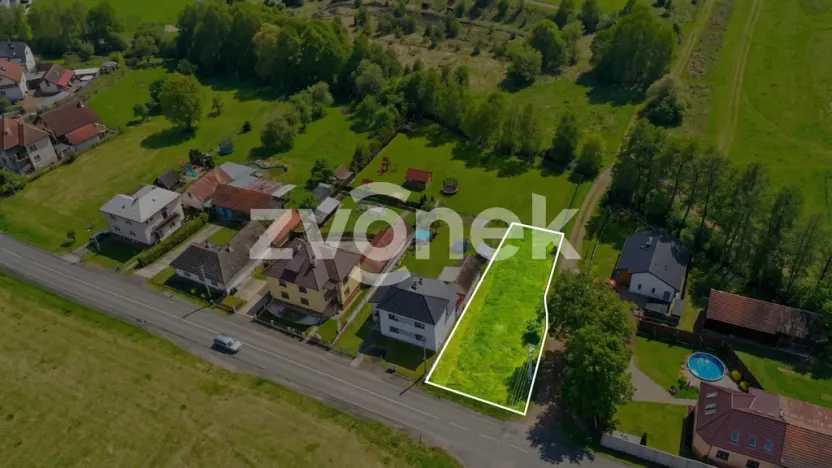 Prodej pozemku pro bydlení, Březůvky, 600 m2