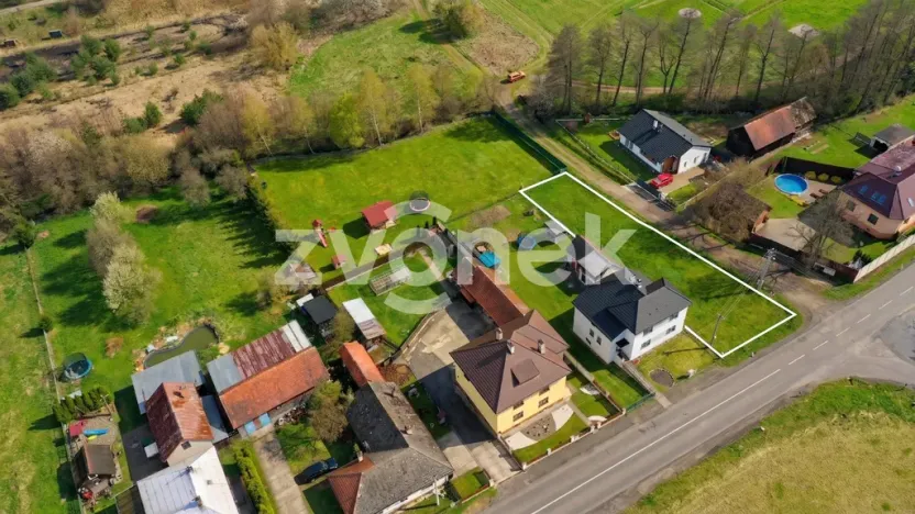 Prodej pozemku pro bydlení, Březůvky, 600 m2
