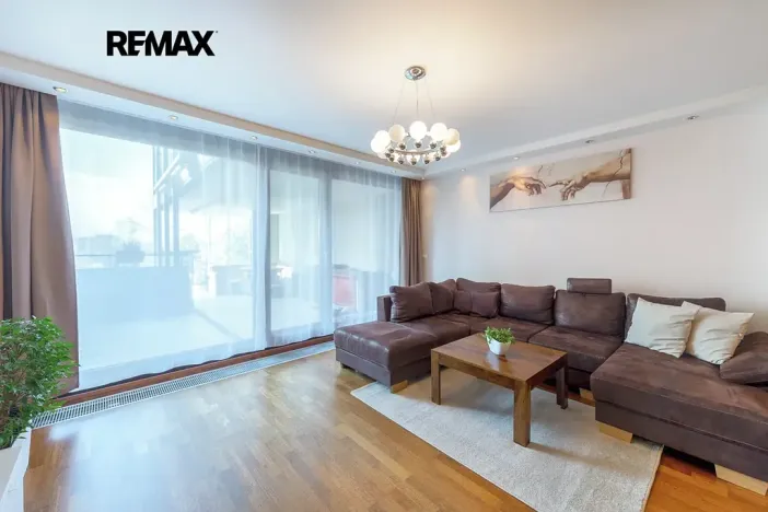 Pronájem bytu 3+kk, Praha - Žižkov, Ke kapslovně, 107 m2