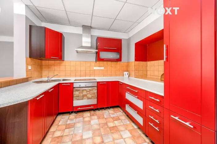 Prodej vícegeneračního domu, Hředle, 206 m2