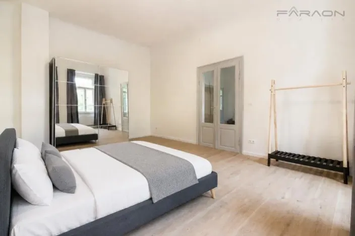 Pronájem bytu 2+1, Praha - Karlín, Sokolovská, 75 m2