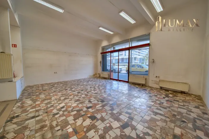 Pronájem obchodního prostoru, Hradec Králové, S. K. Neumanna, 250 m2