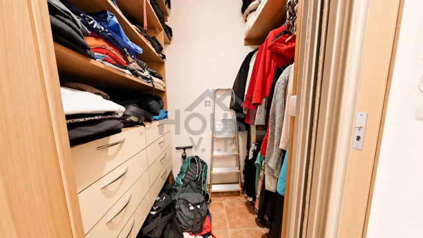 Prodej bytu 2+kk, Praha - Čakovice, Marty Krásové, 56 m2
