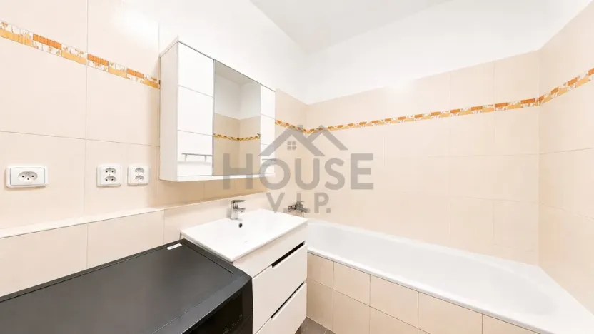 Prodej bytu 2+kk, Praha - Čakovice, Marty Krásové, 56 m2