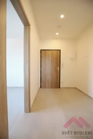 Pronájem bytu 1+kk, Praha - Hloubětín, Pokorného, 33 m2