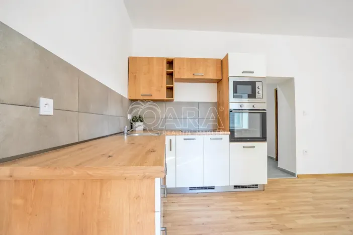 Pronájem bytu 2+kk, Úpice, 3. května, 44 m2