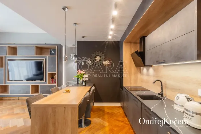 Prodej bytu 2+kk, Praha - Nové Město, Dlážděná, 59 m2