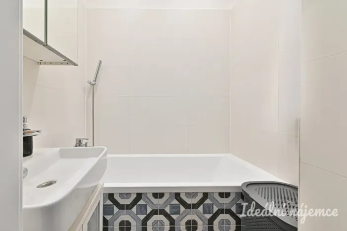 Pronájem bytu 2+1, Brno - Lesná, Ibsenova, 55 m2