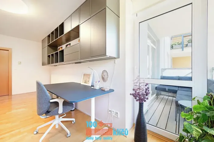 Pronájem bytu 3+kk, Praha - Vysočany, Nepilova, 93 m2