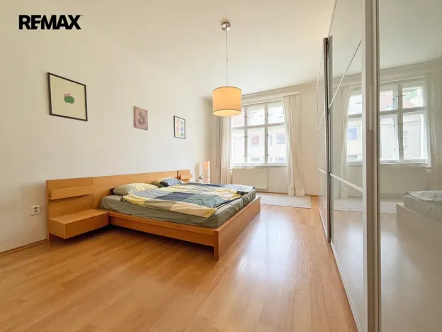 Pronájem bytu 2+kk, Praha - Vinohrady, U Kanálky, 60 m2
